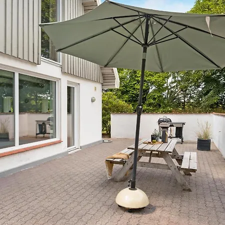 Beautiful In Grenaa With Sauna, Wifi And Private Swimming Pool Semesterbostad