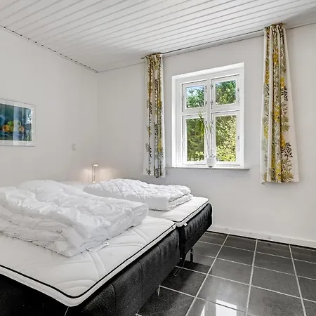 Beautiful In Grenaa With Sauna, Wifi And Private Swimming Pool Stokkebro